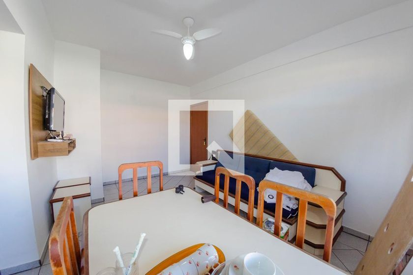 Foto 3 de Apartamento com 2 Quartos para alugar, 75m² em Canasvieiras, Florianópolis