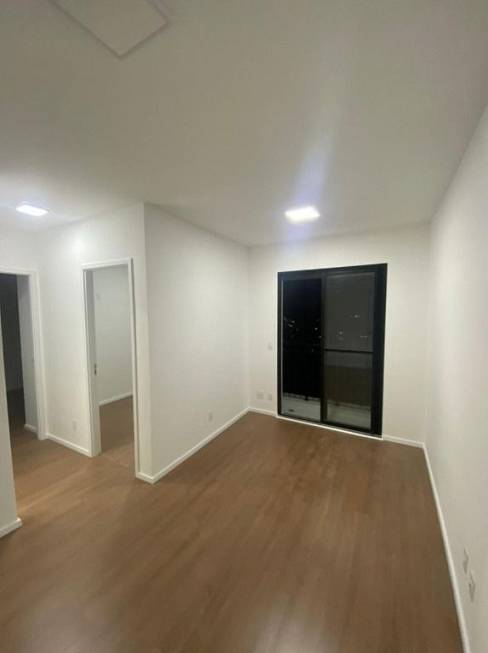 Foto 3 de Apartamento com 2 Quartos para alugar, 46m² em Socorro, São Paulo