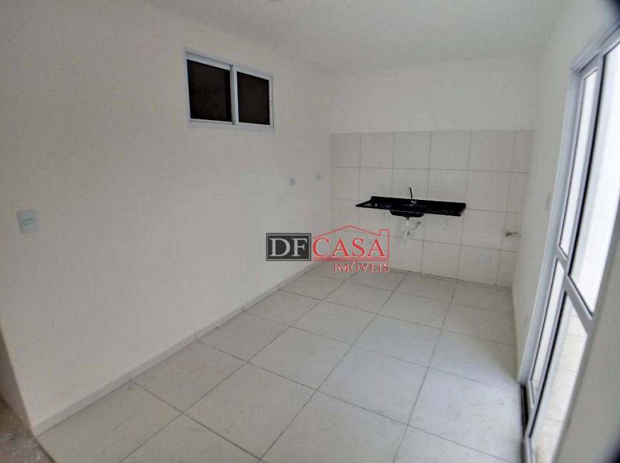 Foto 2 de Apartamento com 2 Quartos à venda, 50m² em Vila Carmosina, São Paulo