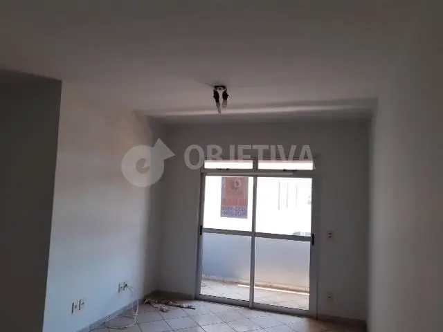 Foto 5 de Apartamento com 3 Quartos para alugar, 110m² em Saraiva, Uberlândia