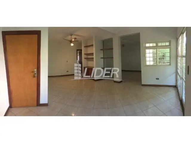Foto 1 de Apartamento com 3 Quartos para alugar, 136m² em Saraiva, Uberlândia