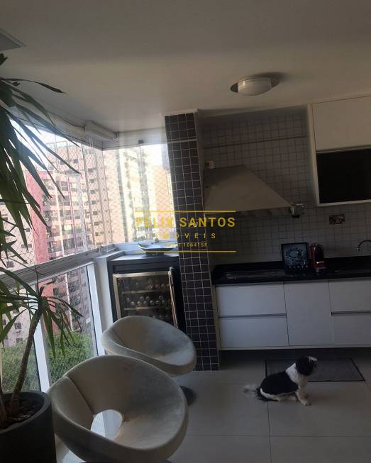 Foto 1 de Apartamento com 4 Quartos à venda, 165m² em Embaré, Santos