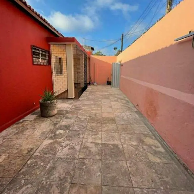 Foto 2 de Casa com 1 Quarto à venda, 90m² em Jurunas, Belém