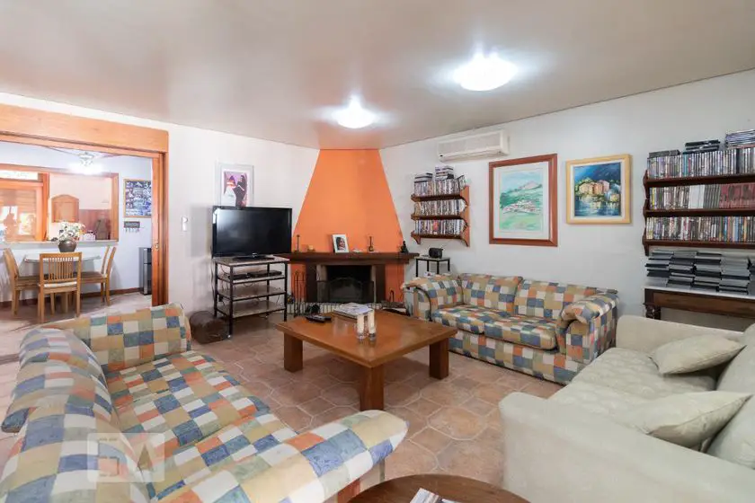 Foto 1 de Casa com 3 Quartos para alugar, 189m² em Vila Nova, Porto Alegre