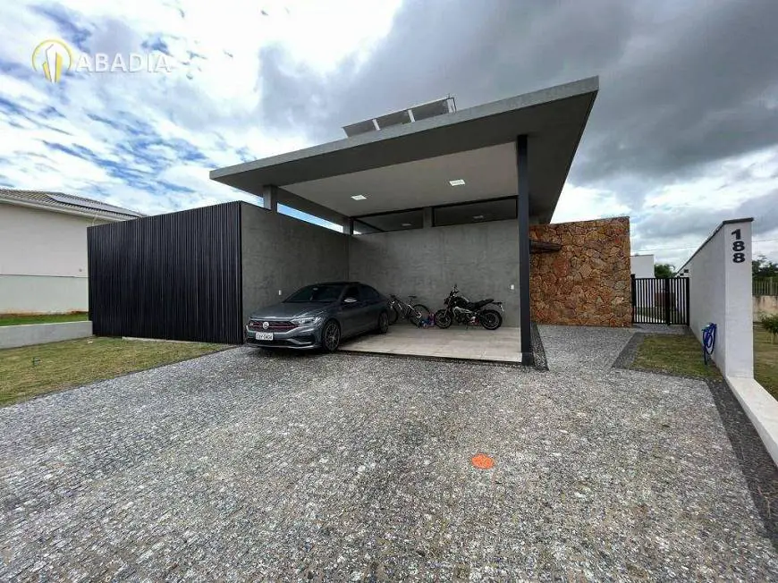Foto 1 de Casa de Condomínio com 3 Quartos à venda, 380m² em Jardim America, Paulínia