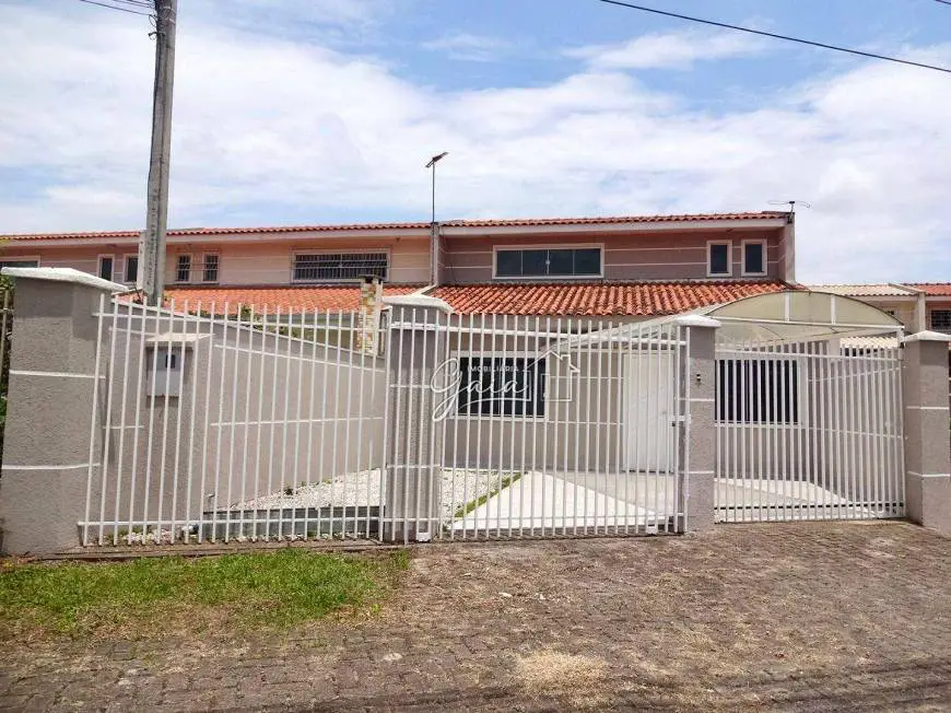 Foto 1 de Sobrado com 3 Quartos à venda, 100m² em Cruzeiro, São José dos Pinhais