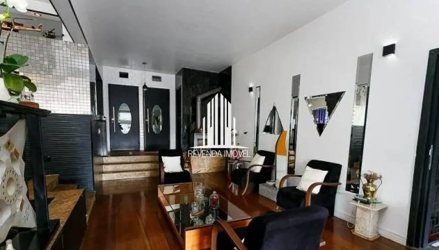 Foto 1 de Sobrado com 5 Quartos à venda, 345m² em Vila Sônia, São Paulo