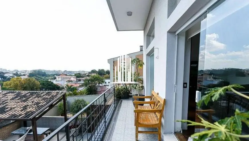 Foto 1 de Sobrado com 5 Quartos à venda, 380m² em Vila Sônia, São Paulo