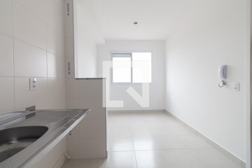 Foto 2 de Apartamento com 1 Quarto para alugar, 26m² em Sapopemba, São Paulo