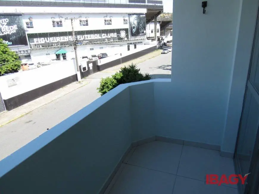 Foto 5 de Apartamento com 3 Quartos para alugar, 91m² em Estreito, Florianópolis
