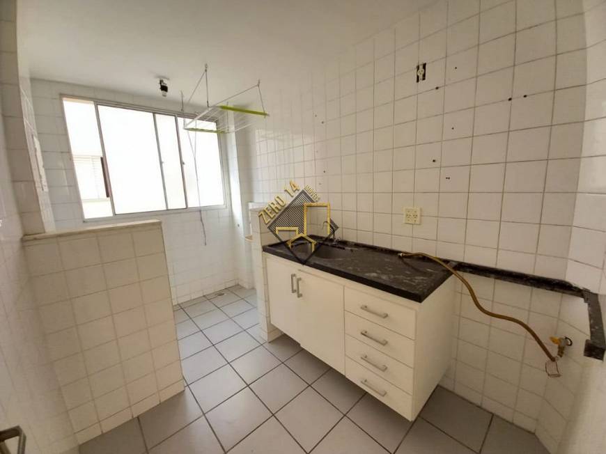 Foto 2 de Apartamento com 3 Quartos para alugar, 57m² em Vila Leme da Silva, Bauru
