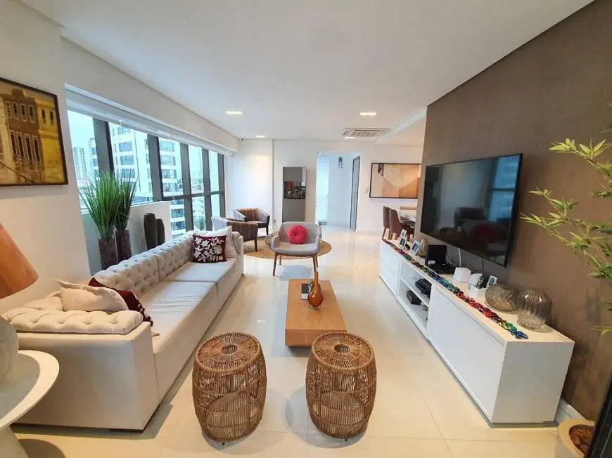 Foto 1 de Apartamento com 4 Quartos à venda, 181m² em Boa Viagem, Recife