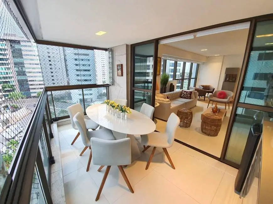 Foto 4 de Apartamento com 4 Quartos à venda, 181m² em Boa Viagem, Recife