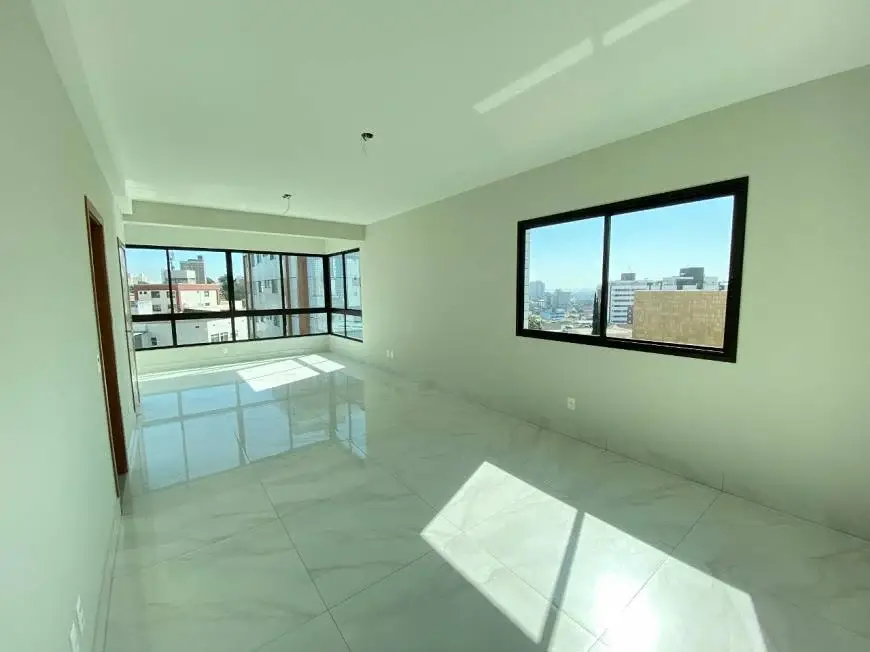 Foto 1 de Apartamento com 4 Quartos à venda, 144m² em Caiçaras, Belo Horizonte