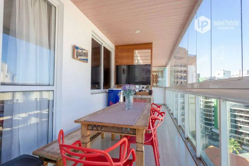 Foto 1 de Apartamento com 4 Quartos à venda, 130m² em Praia da Costa, Vila Velha