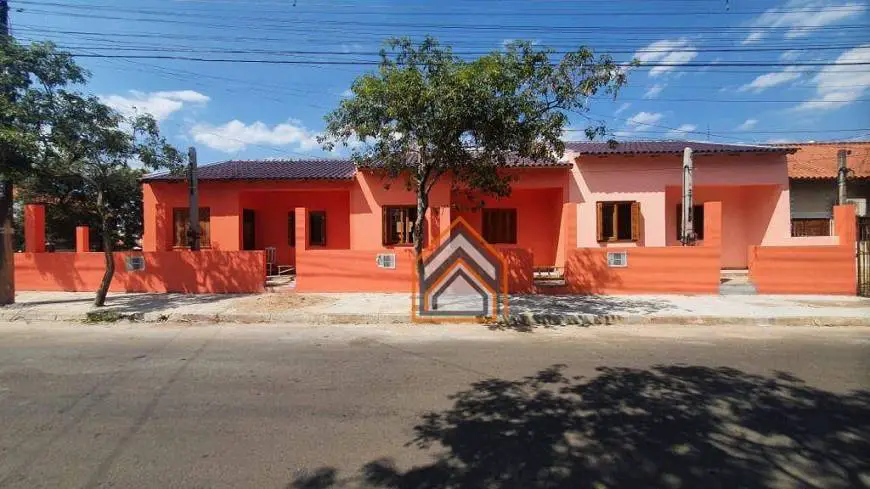 Foto 1 de Casa com 2 Quartos à venda, 55m² em Porto Verde, Alvorada