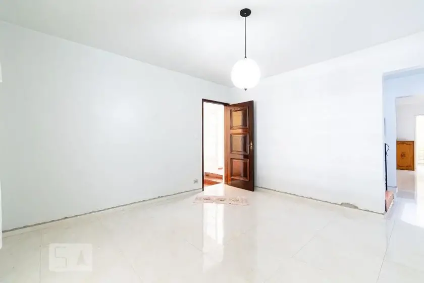 Foto 3 de Casa com 3 Quartos para alugar, 199m² em Jabaquara, São Paulo