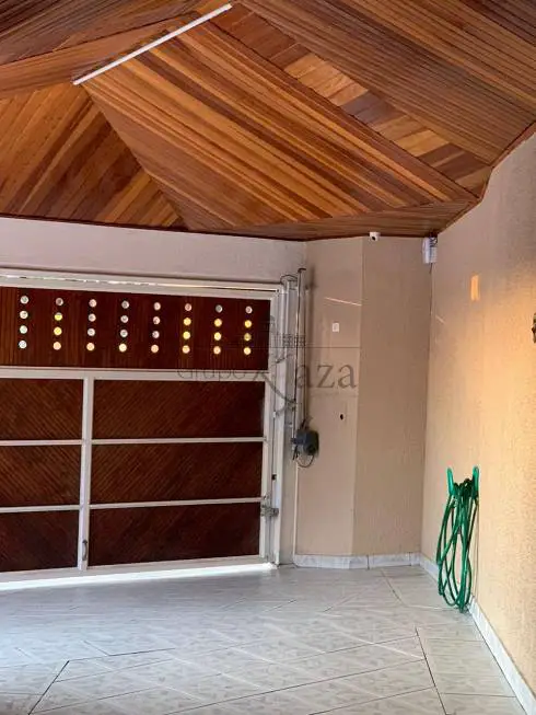 Foto 3 de Casa com 3 Quartos à venda, 300m² em Residencial São Paulo, Jacareí