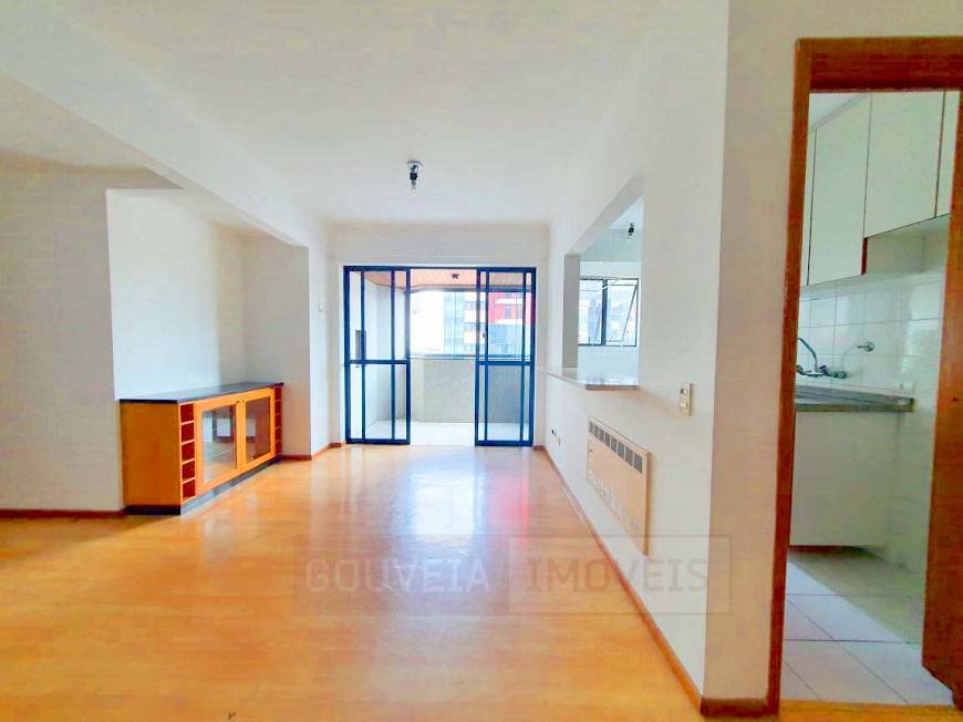 Foto 1 de Apartamento com 1 Quarto para alugar, 66m² em Centro, Curitiba