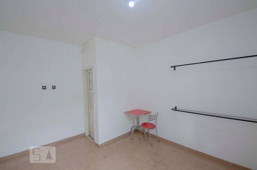 Foto 1 de Apartamento com 1 Quarto para alugar, 15m² em Estacio, Rio de Janeiro