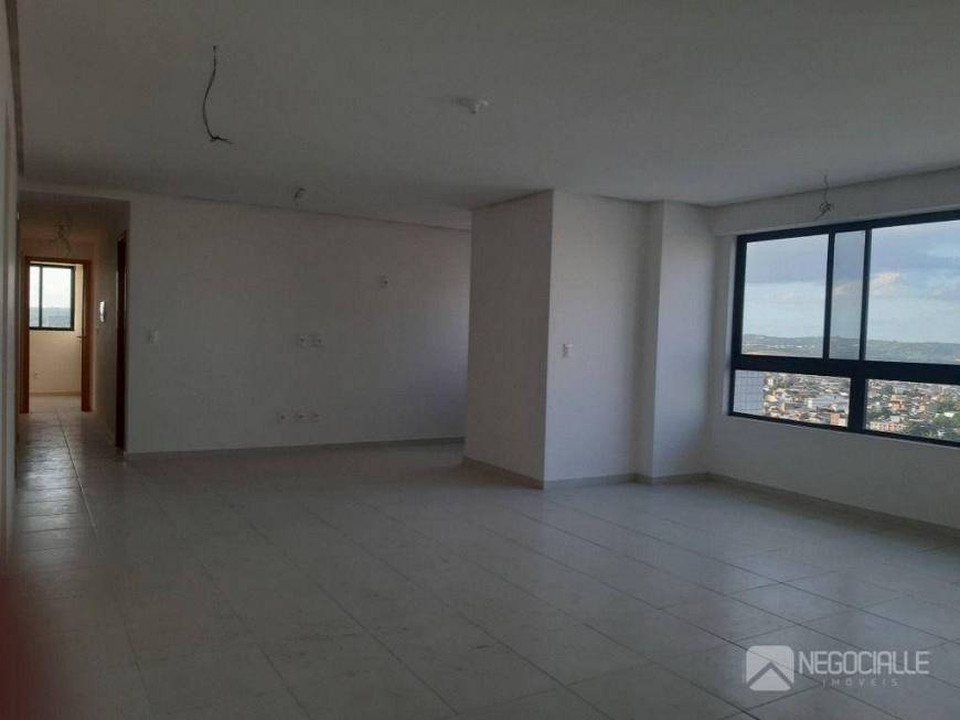 Foto 2 de Apartamento com 3 Quartos à venda, 137m² em Catole, Campina Grande