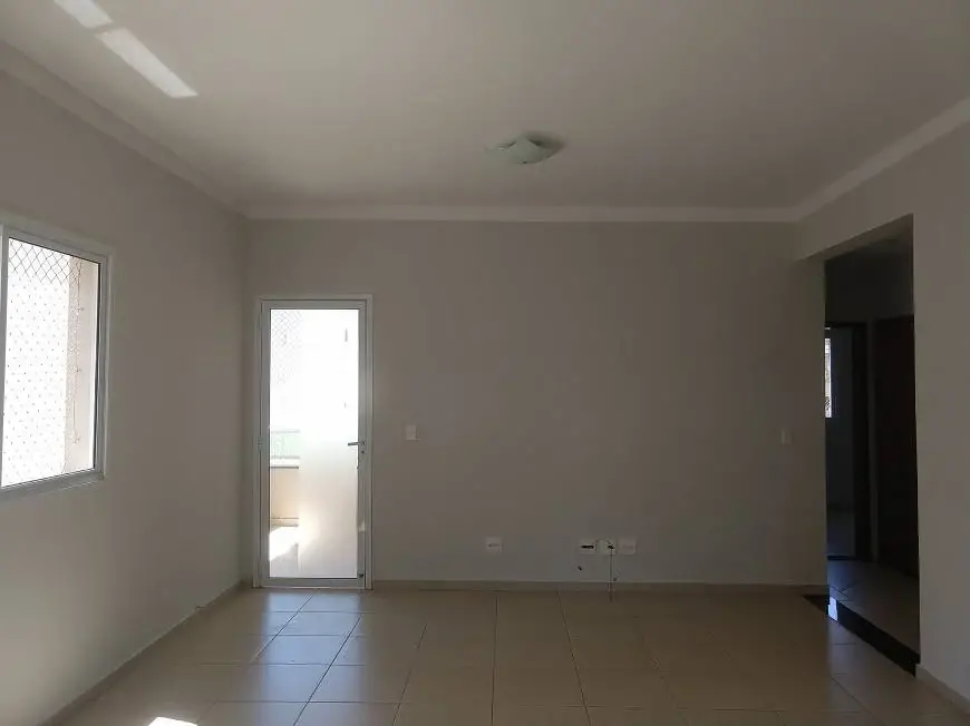 Foto 1 de Apartamento com 3 Quartos para alugar, 90m² em Patrimônio, Uberlândia
