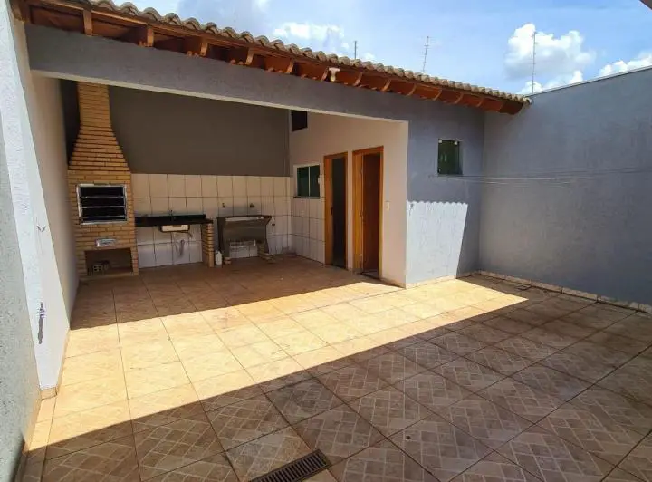 Foto 1 de Casa com 3 Quartos à venda, 250m² em Centro, Salesópolis