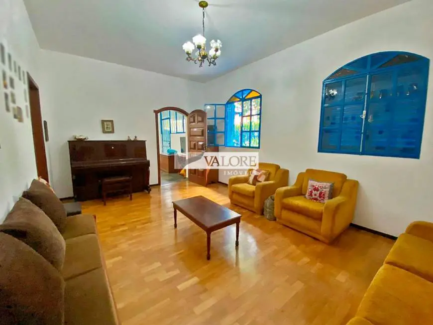 Foto 1 de Casa com 4 Quartos à venda, 178m² em Anchieta, Belo Horizonte