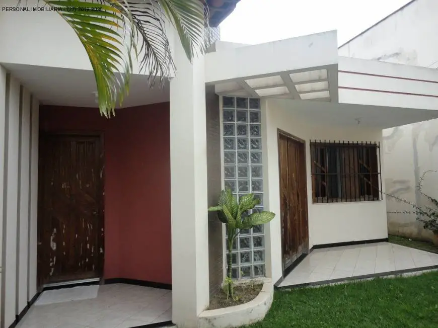 Foto 1 de Casa com 4 Quartos à venda, 176m² em Jardim Camburi, Vitória