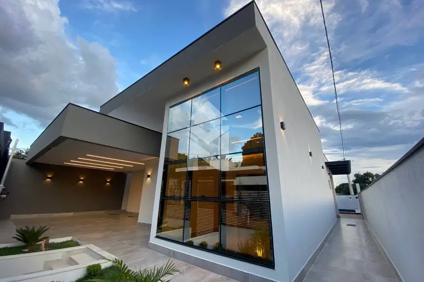 Foto 1 de Casa de Condomínio com 3 Quartos à venda, 218m² em Guará, Brasília