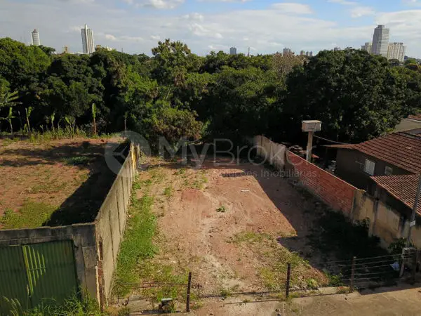 Foto 1 de Lote/Terreno à venda, 455m² em Setor Bueno, Goiânia