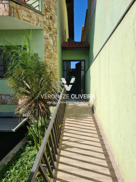 Foto 2 de Sobrado com 3 Quartos para alugar, 200m² em Vila Pierina, São Paulo
