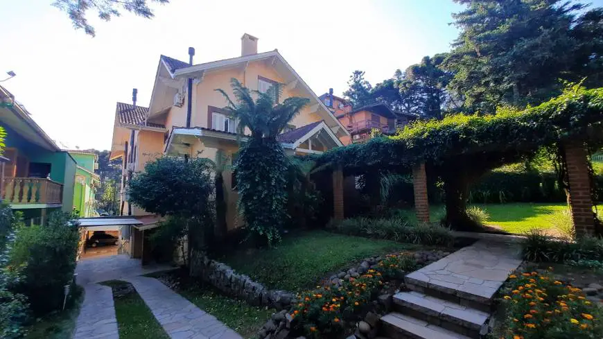 Foto 1 de Apartamento com 1 Quarto à venda, 40m² em Bavária, Gramado