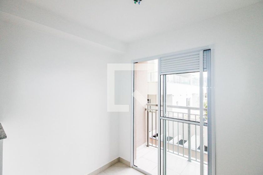 Foto 1 de Apartamento com 1 Quarto para alugar, 27m² em Chácara Santo Antônio, São Paulo