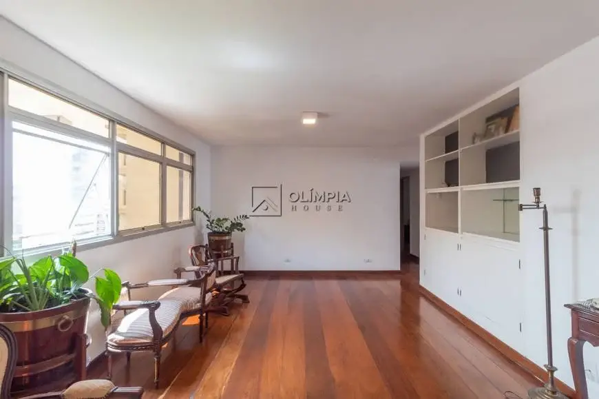 Foto 5 de Apartamento com 2 Quartos à venda, 115m² em Itaim Bibi, São Paulo