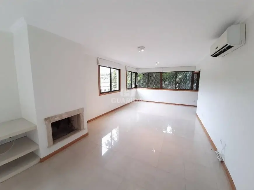 Foto 1 de Apartamento com 3 Quartos para alugar, 145m² em Auxiliadora, Porto Alegre