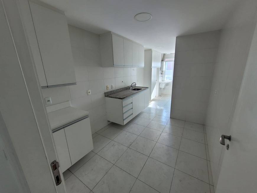 Foto 2 de Apartamento com 3 Quartos à venda, 103m² em da Luz, Nova Iguaçu
