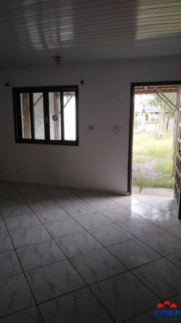 Foto 3 de Casa com 2 Quartos para alugar, 46m² em Itinga, Araquari