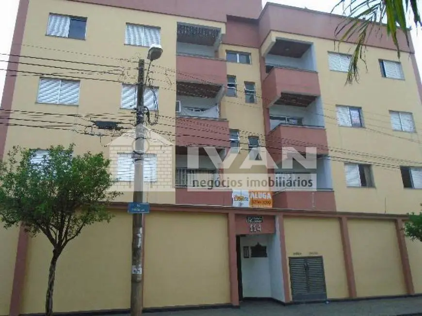 Foto 1 de Apartamento com 3 Quartos para alugar, 90m² em Planalto, Uberlândia