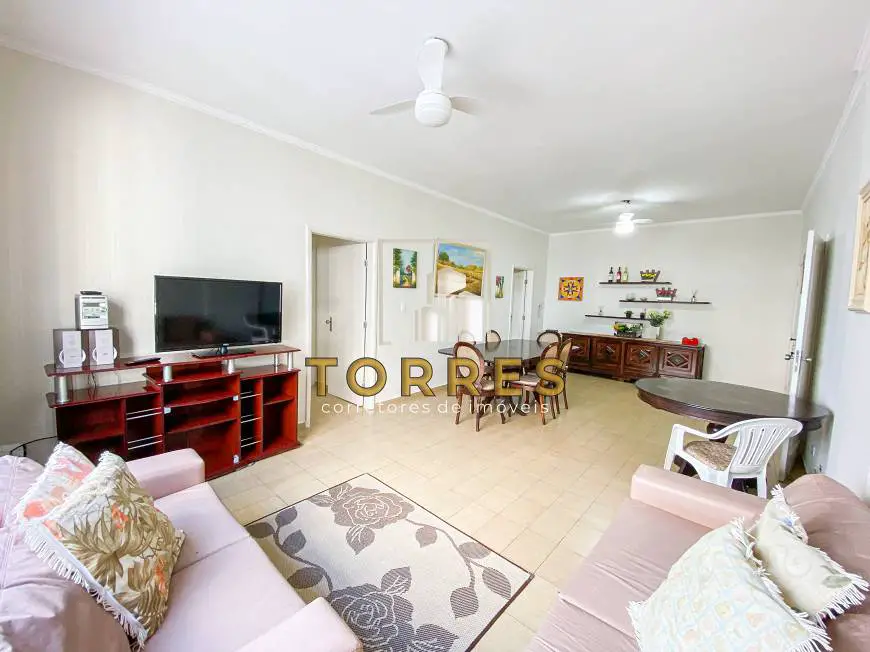 Foto 5 de Apartamento com 4 Quartos para alugar, 111m² em Praia das Pitangueiras, Guarujá