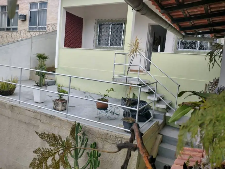 Foto 2 de Casa com 2 Quartos à venda, 145m² em Jardim Carioca, Rio de Janeiro