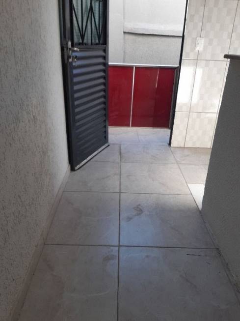 Foto 1 de Casa com 2 Quartos para alugar, 45m² em Serra, Belo Horizonte