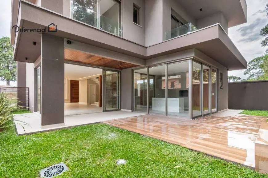 Foto 1 de Casa de Condomínio com 3 Quartos à venda, 342m² em Santa Felicidade, Curitiba