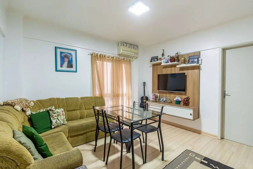 Foto 5 de Apartamento com 1 Quarto à venda, 51m² em Vila Veranópolis, Cachoeirinha
