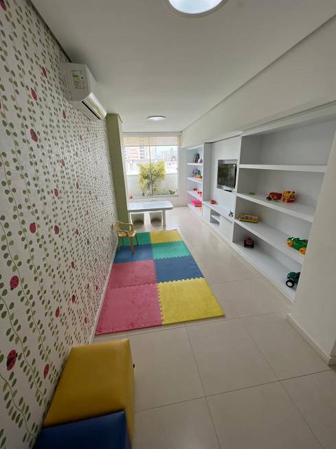 Foto 4 de Apartamento com 2 Quartos à venda, 66m² em Estreito, Florianópolis