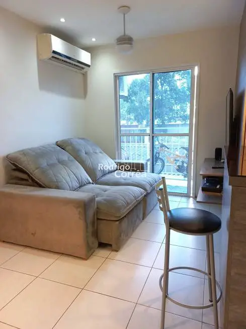 Foto 1 de Apartamento com 2 Quartos à venda, 54m² em Valparaíso, Serra