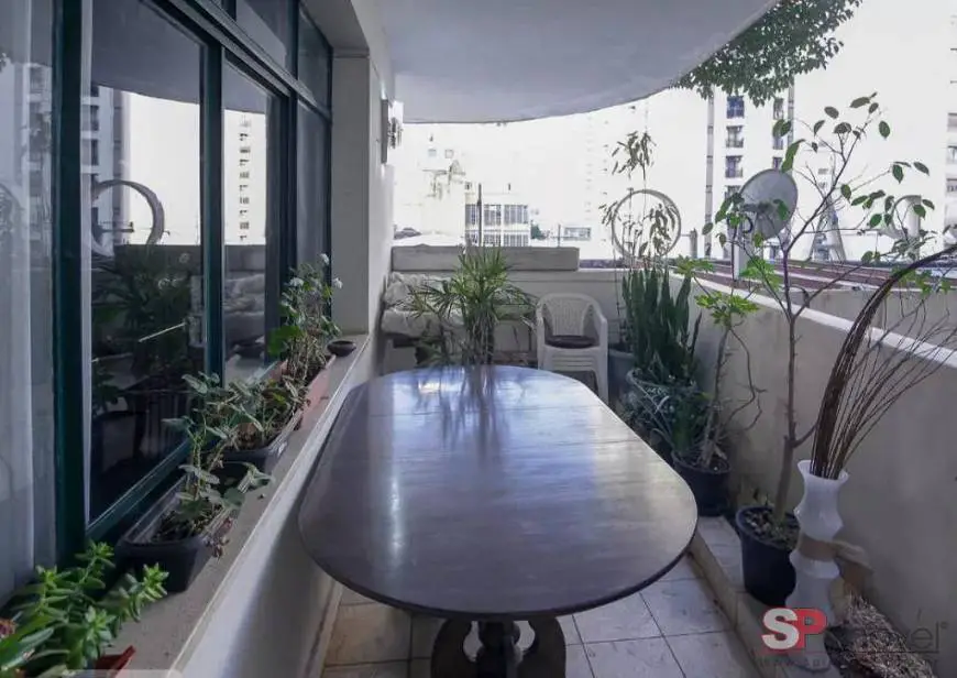 Foto 1 de Apartamento com 3 Quartos à venda, 137m² em Barra Funda, São Paulo