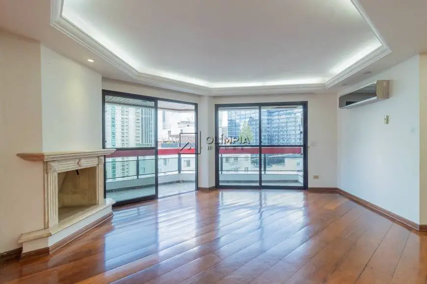 Foto 4 de Apartamento com 4 Quartos para alugar, 150m² em Itaim Bibi, São Paulo