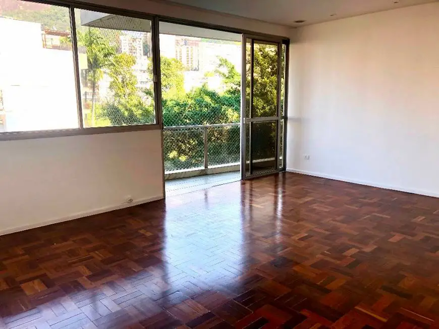 Foto 1 de Apartamento com 4 Quartos para alugar, 150m² em Leblon, Rio de Janeiro