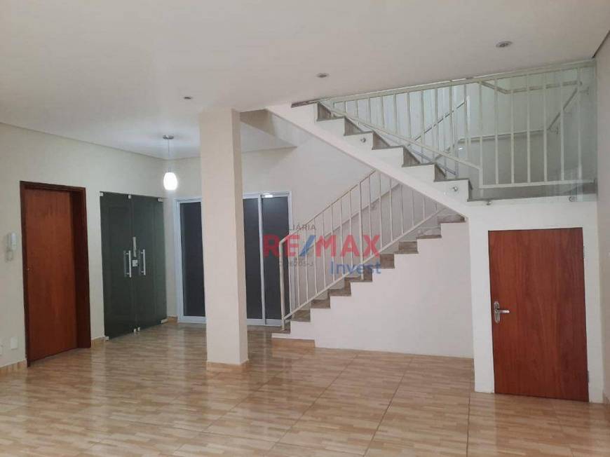 Foto 1 de Casa com 3 Quartos para alugar, 345m² em Centro, Botucatu